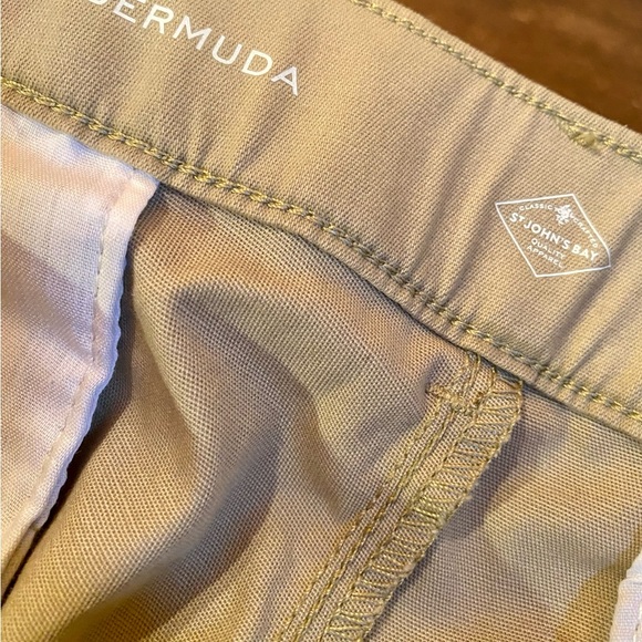 💥St. John’s Bay 12” Bermuda Shorts💥 NWT - Picture 3 of 10